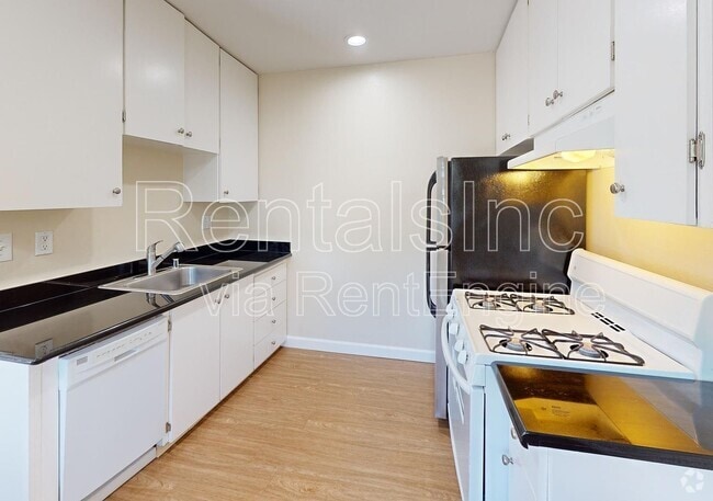 Building Photo - 998 Ignacio Blvd Unit 34 Rental