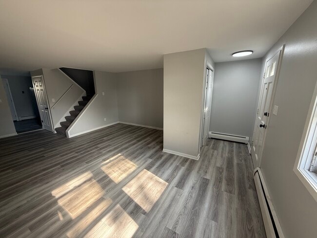Building Photo - Fountainview West Rental