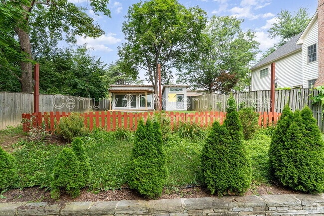 Building Photo - 4000 Roberts Rd Rental