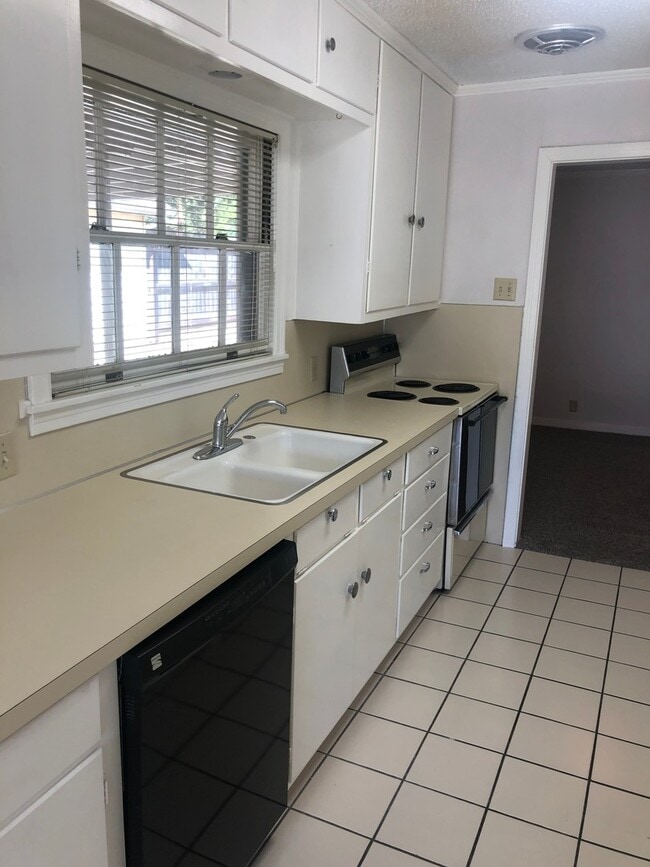 Photo - CLOSE TO ACU!  3 BED, 1 BATH!