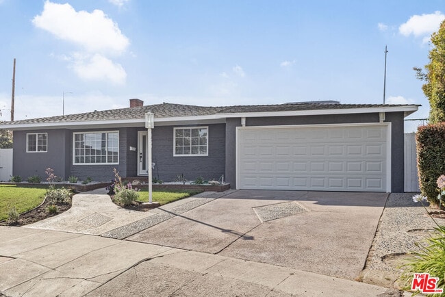 Building Photo - 3500 Tuller Ave Rental