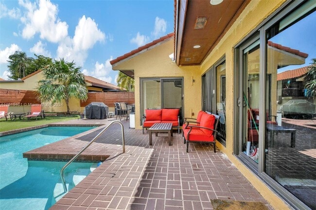 Photo - 1057 NE 202nd Ln