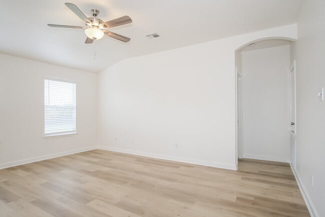 Photo - 105 Lucy Cove