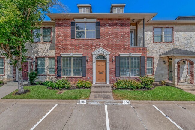Photo - 304 Forest Dr Loop
