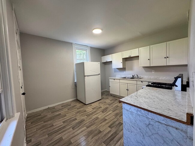 304 Walnut St