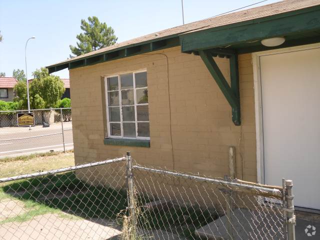 Building Photo - 729 W University Dr Rental