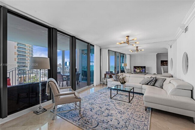 1500 Ocean Dr Unit 704
