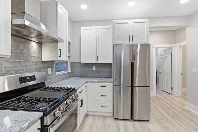 Photo - 43 Lonsdale St Unit 2