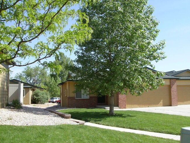 Building Photo - 850 S Overland Trl Unit 23