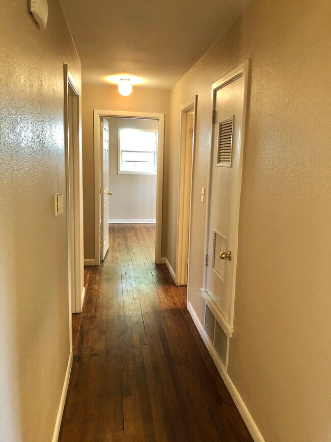 Cozy Three Bedroom - Maxey Park