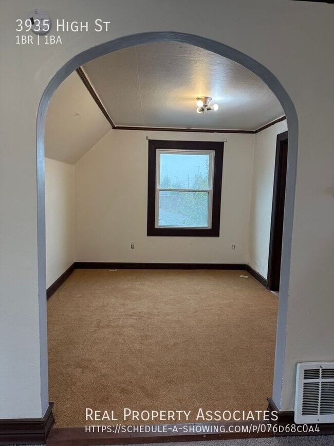 Photo - 3935 High St