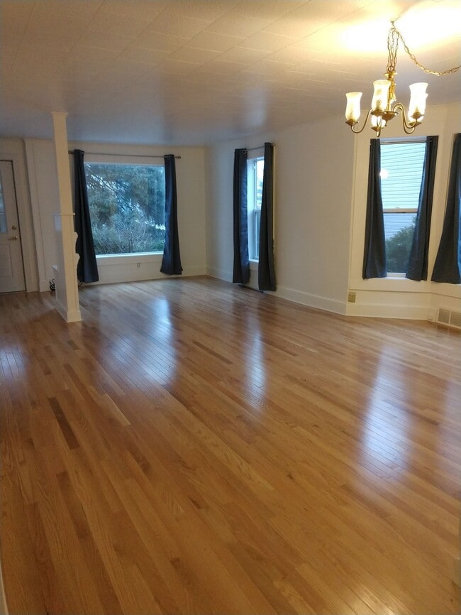 Photo - 491 Flambeau Ave Unit 491