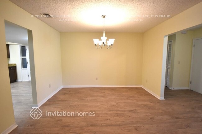 Photo - 322 W Hornbeam Dr