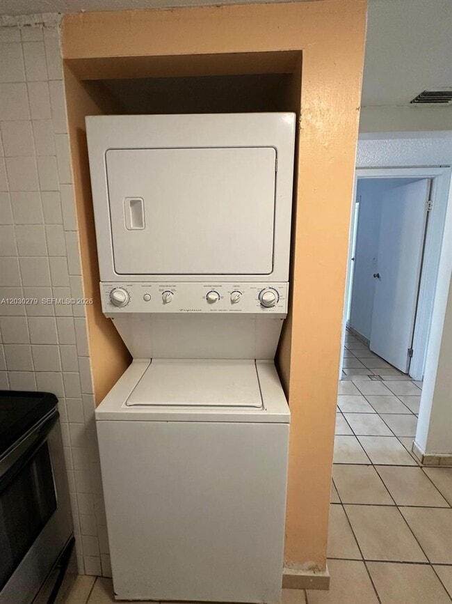 Photo - 10000 NW 80th Ct Unit 2324