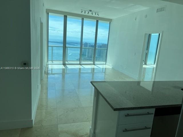 Building Photo - 888 Biscayne Blvd Unit 5407 Rental