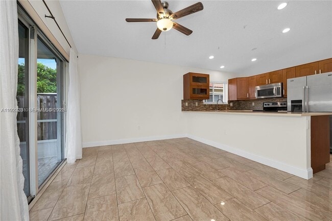 Photo - 113 Danielle Ct