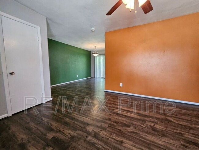 Photo - 3413 Newport Dr