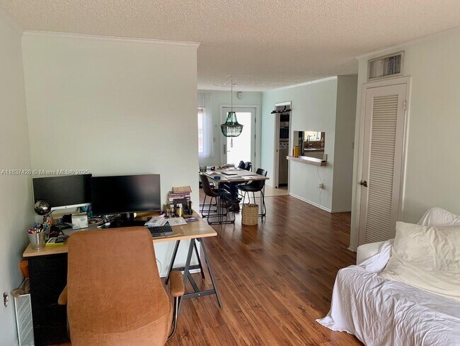 Photo - 1519 Drexel Ave Unidad 401