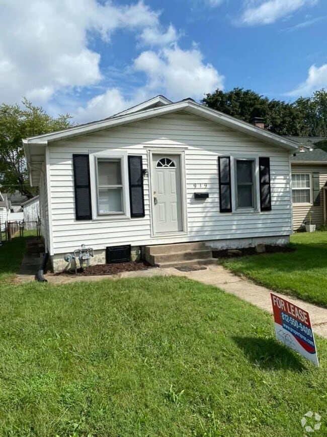 Building Photo - 919 Hercules Ave Rental