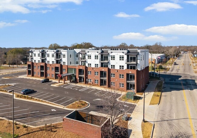 Building Photo - Beautiful NEW 1-Bed, 1- Bath Apartment in Rock Hill! Unit 103