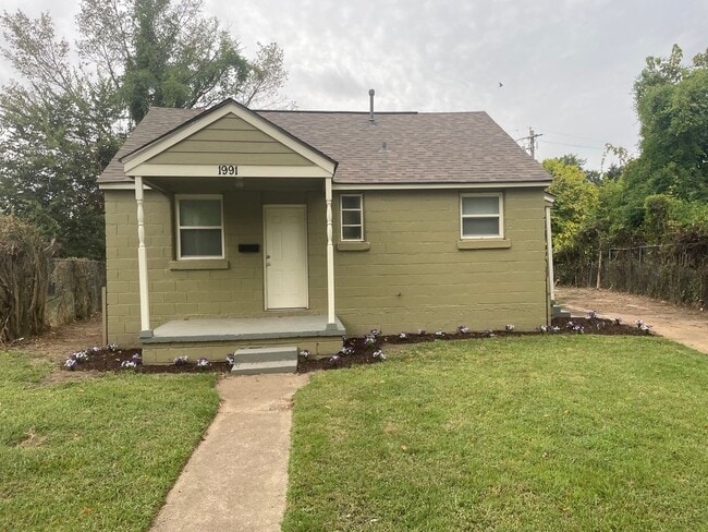 Building Photo - Well Maintained 2 Bedroom Rental