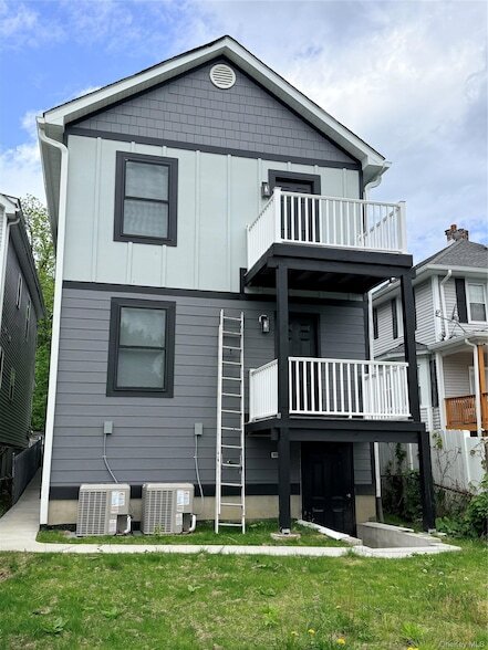 Photo - 268 Carpenter Ave Unit 1