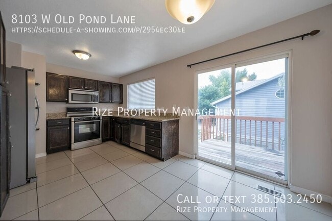 Photo - 8103 Old Pond Ln
