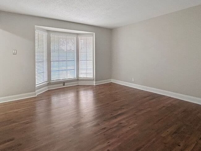 Photo - Charming 3-Bedroom Home in Sought-After Li...