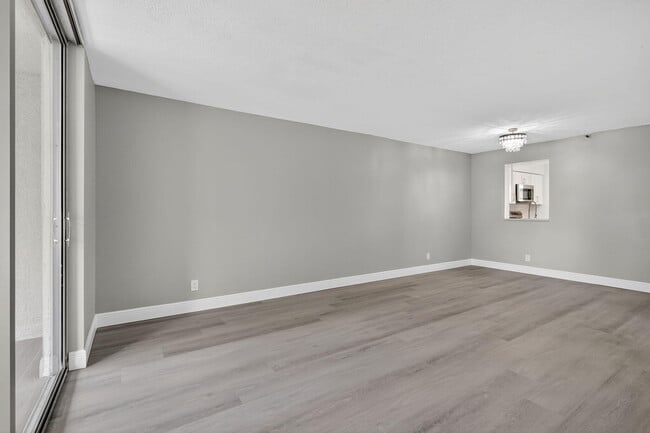 Photo - 14527 Bonaire Blvd Unit 309