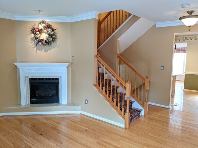 Photo - Townhouse in Spring Ridge community - OAKD...