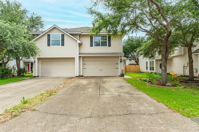 Photo - 336 Capella Oaks Ln