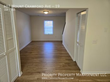 Photo - 407 Mt Crawford Ave