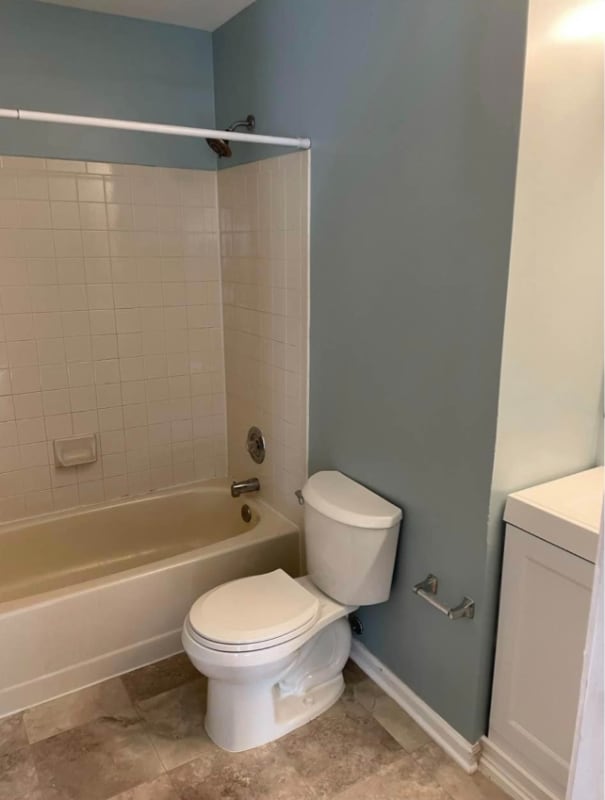Photo - 204 Rolling Hill Ct