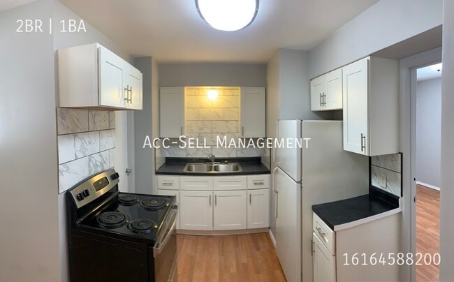1013 Powers Ave NW