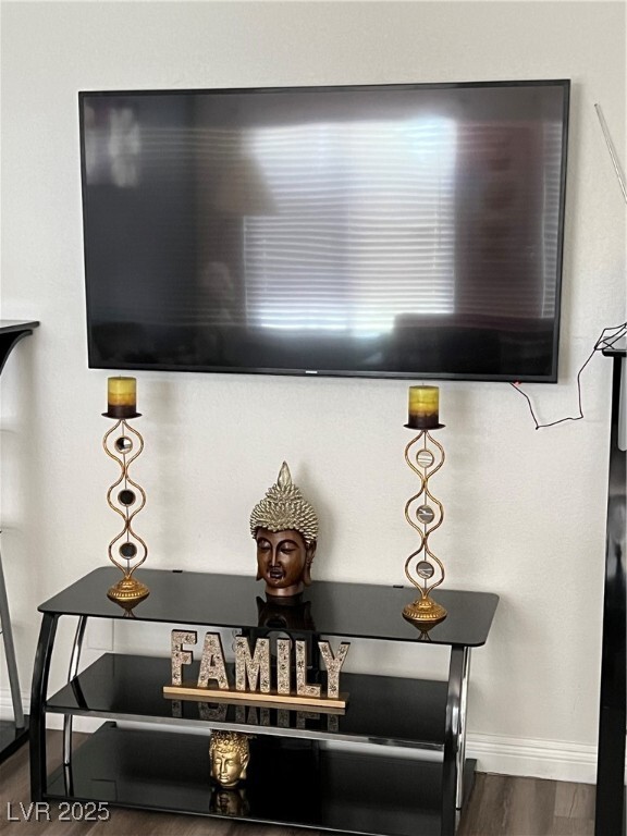 Photo - 3835 Chutney St