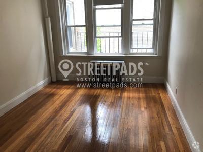 Building Photo - 1 bedroom in Boston MA 02135 Rental
