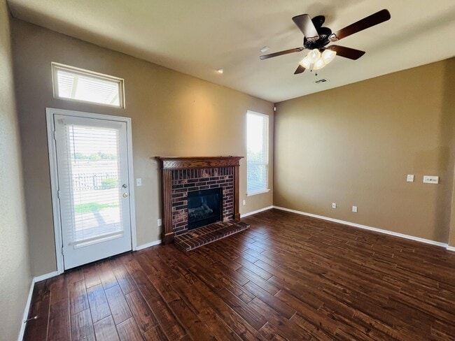 Photo - 2305 NW 162nd St