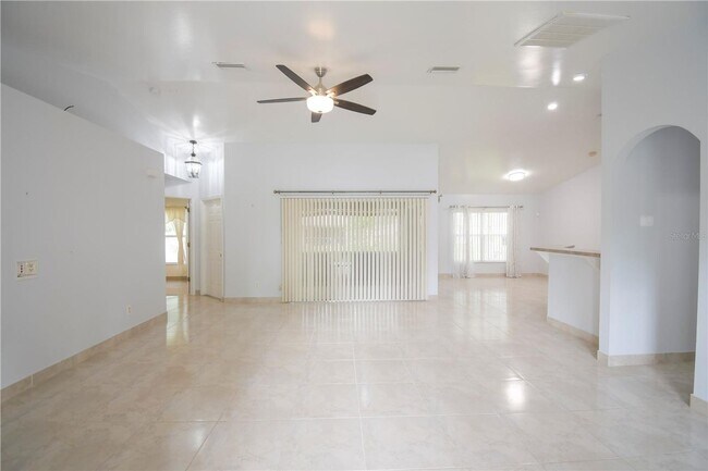 Photo - 3BD 2BA Open Floor Plan AVAILABLE NOW