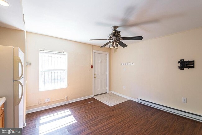 Building Photo - 1635 Passyunk Ave Unit REAR