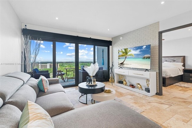 Photo - 1401 N Riverside Dr Unit 1406