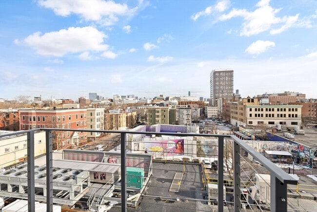 10 Essex St Unit 603