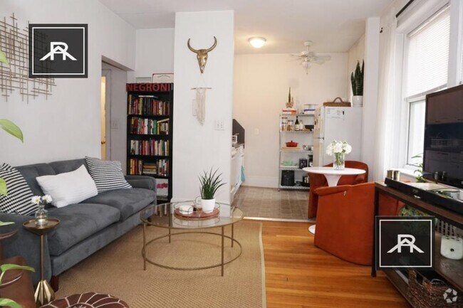 Building Photo - 1 bedroom in Boston MA 02215 Unit 301 Rental