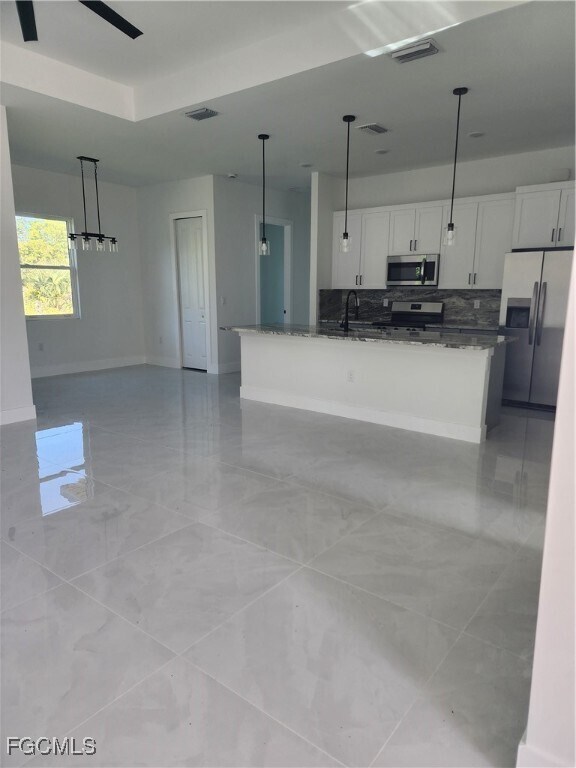 Building Photo - 1143 Rachel St E