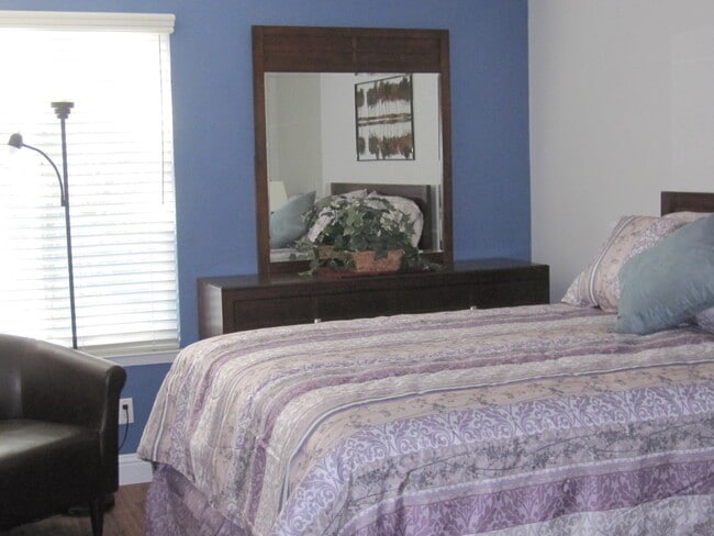 Photo - 2/1 Executive Condo