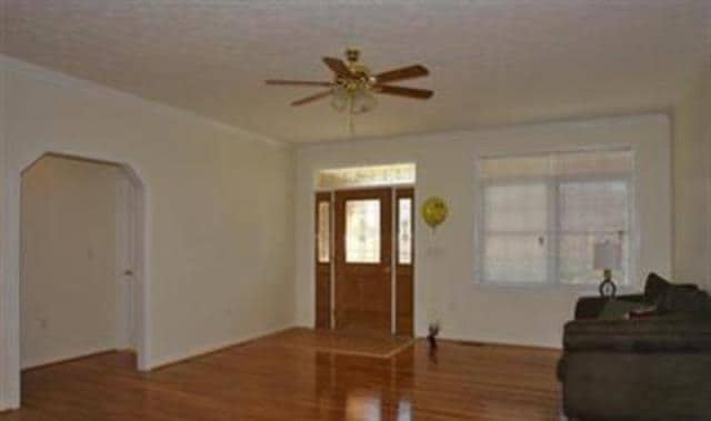Photo - Christiansburg, 3 BR / 2.5 BA, Available March 16th