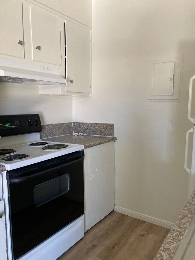 Photo - 2501 Cedar Ave Unit CEDAR AVE #3, 2501-1