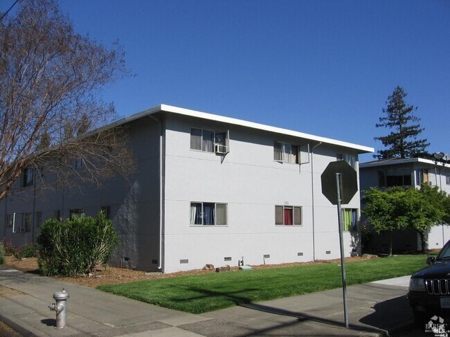 Building Photo - 505 Franklin St Unit 5 Rental
