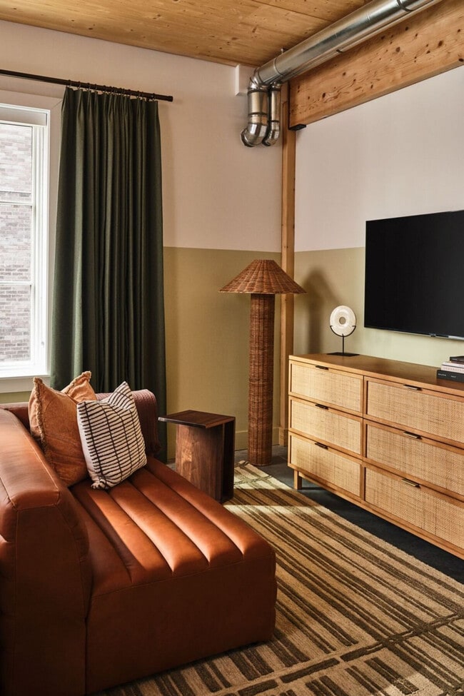 Photo - 41 Martin Luther King Jr Blvd Unidad ID1321210P