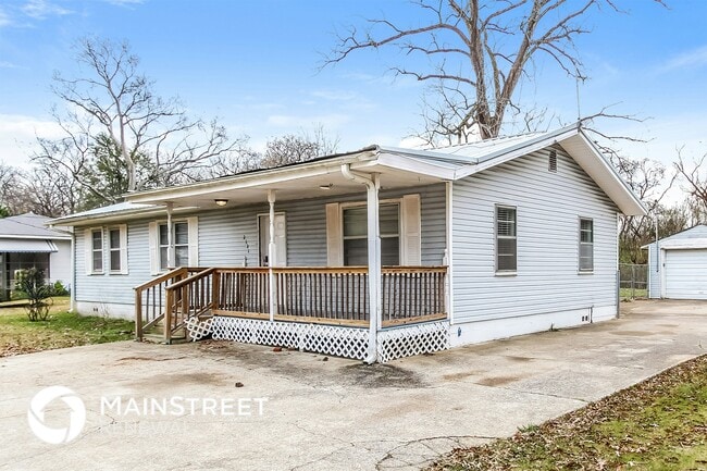 Photo - 2121 Mississippi Ave