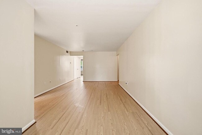 Photo - 2505 McVeary Ct Unidad 11D